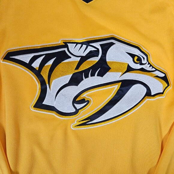 Nashville Predators NHL Hockey Jersey Men's Size Large Unisex - Picture 3 of 9